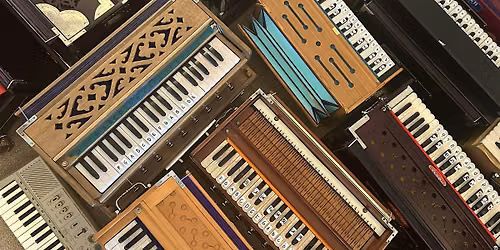 Kirtan with Parashakti Ma