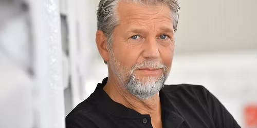 Kai Wiesinger | Pumpwerk Wilhelmshaven