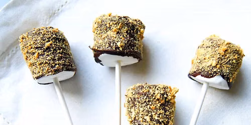 Summer Snacks: S'more Pops