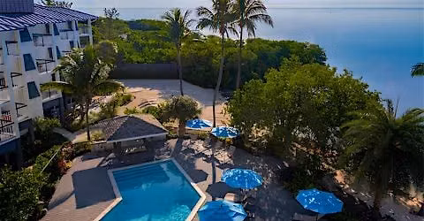 GOLDEN AURA COASTAL RETREAT