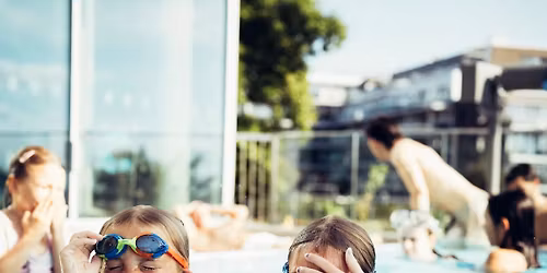 Sommerferie p\u00e5 Aquarama \u2600\ufe0f\ud83c\udf49\u26f1\ufe0f