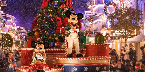 The Very Merry Christmas and More at Forum River Center