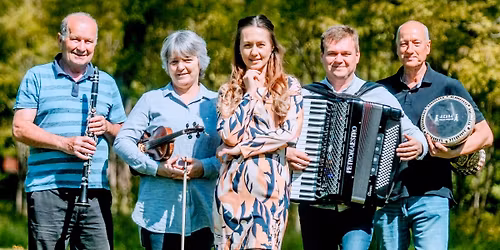 Ingyenes utcai \u00f6r\u00f6mzene koncertsorozat: Samaria Klezmer Band
