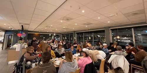 Strikkekaf\u00e9 med minimarked\ud83e\udd29\ud83e\udd73\ud83e\uddf6