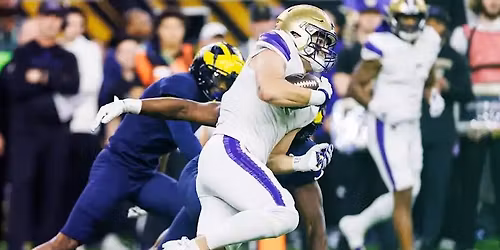 UCLA Bruins vs. Washington Huskies at Rose Bowl Stadium - Pasadena