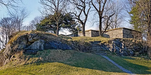 Natur- og kulturhistorisk vandring fra Kapitelberget til Skien sentrum.
