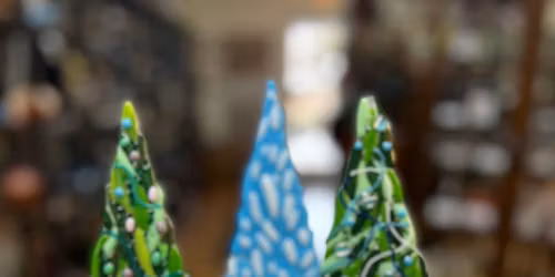 12\/3\/25 Chippy Tree with stand & Chippy Glass Ornament