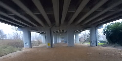 Wilsele dorpsfeesten — Onder de viaduct van de E314 in Wilsele-dorp aan de Ferdinand Perdieusstraat
