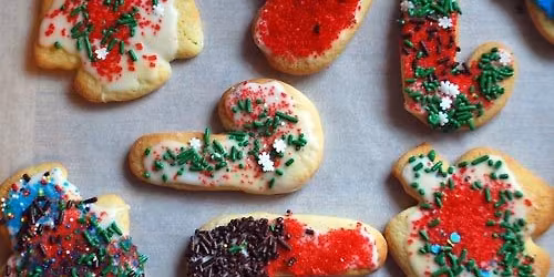 Cookie decorating and card making with the Blair PTO