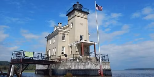 Rondout Lighthouse Kayak Trip & Barge Graveyard