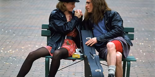 The Perfect Date: SINGLES (1992) 