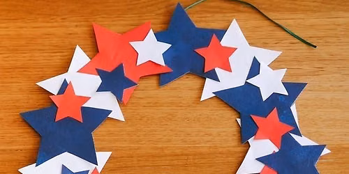 Messy Monday: 4th of July Star Wreath! 
