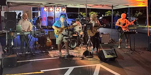 Cinnamon Crows at Bayside Park