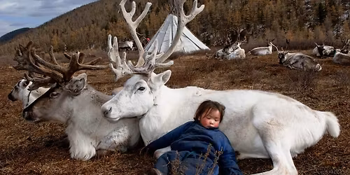 Ba\u015bnie zimowe i \u015bwi\u0105teczne. Spotkanie familijne