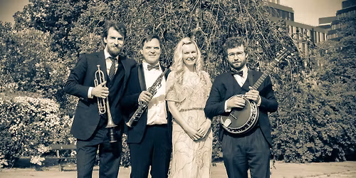 Swing u Loos\u016f: Roaring Wild Cats