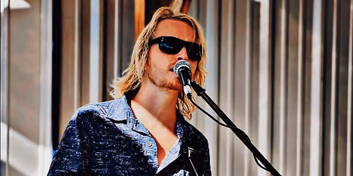 Tom Leighton @ The Cove Tiki Deck