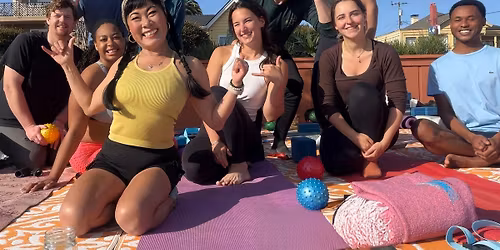 Community  Yoga with Doris