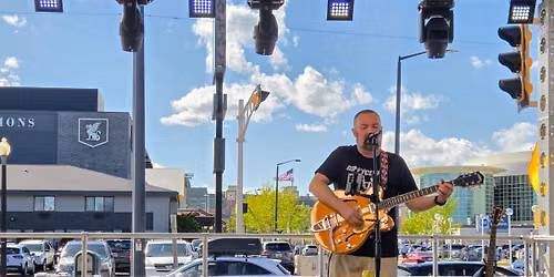 Mike Schabow @ La Vie Taverne 