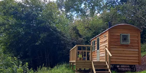 SOLITARY RETREAT - in stunning Devon, UK setting