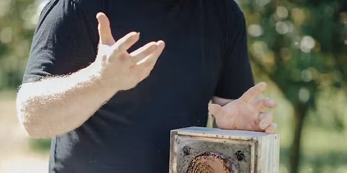 Backyard Native Bee Keeping