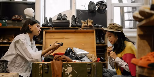 Le Commun des Fringues - Soir\u00e9e Vide Dressing