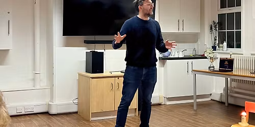 Practice Public Speaking in Wimbledon