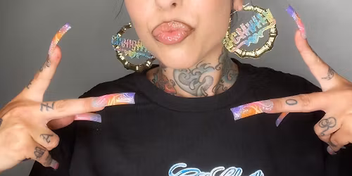 La Goony Chonga at Crybaby