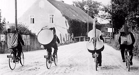 Live at The Six Bells Chiddingly - The Glorious Return!