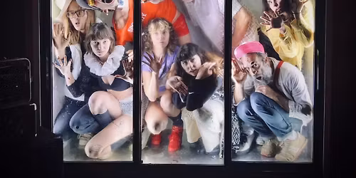 Donzii at The Independent