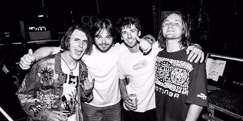 LOLA-Punk\/Australia+Muttis Lieblinge-PunkBln+DJ Billy Pale
