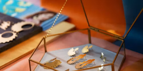 The Burrell Collection | Tea Green Summer Market