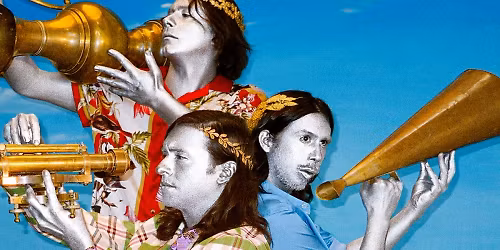 Naive New Beaters in Paris