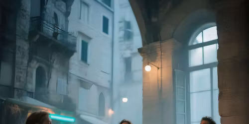 Opustite se i u\u017eivajte pod iskusnim vodstvom u\u010diteljice joge i meditacije