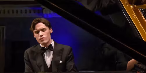 Parking Jaeden Izik-Dzurko Plays Rachmaninoff