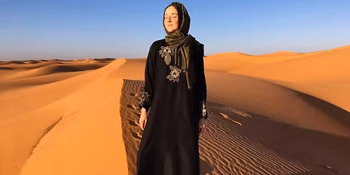 Feles\u00e9gk\u00e9nt Sza\u00fad-Ar\u00e1bi\u00e1ban \/\/ V\u00e1rallyay N\u00f3ra el\u0151ad\u00e1sa