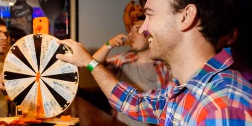 Portim\u00e3o Pub Crawl: Uma noite com bebidas, jogos e entrada VIP