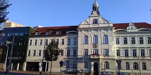 V\u00e1no\u010dn\u00ed nahozen\u00ed na radnici Prahy 9