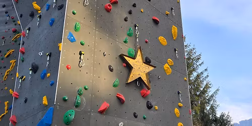 Adventsklettern am Kids Buin