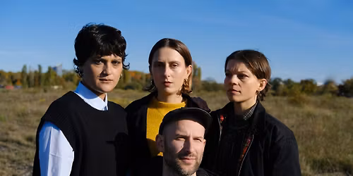 DEUTSCHE LAICHEN (Punk aus Berlin) im B\u00e9i Ch\u00e9z Heinz