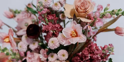 Blossom Mama - a floral design workshop