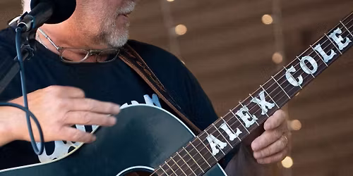 Alex Cole \u201cUn-plugged\u201d at The Wing!