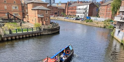 90min Boat trips at Leeds Dock