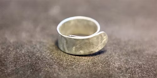 Einf\u00fchrung ins Goldschmieden - Ringe in H\u00fclle und F\u00fclle