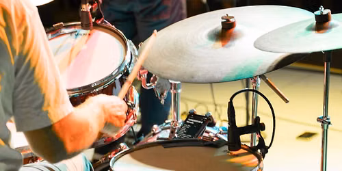 Mercato Nights Music Series ft. Sweet Fleet (Fleetwood Mac tribute)