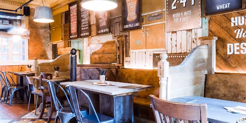 Meal at the Queen's Head: November meet-up