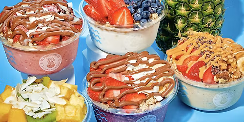 Playa Bowls Grand Opening