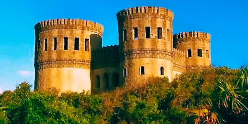 Castle Otttis Tour and Lunch at Beaches in Vilano Beach