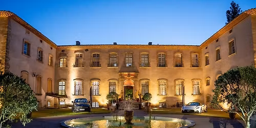 R\u00c9VEILLON AU CH\u00c2TEAU \u2013 D\u00ceNER-SPECTACLE, GROUPE LIVE & SOIR\u00c9E DJ \ud83c\udf89 \ud83e\udd42 FORMULE VIP\u2013 D\u00ceNER R\u00c9VEILLON