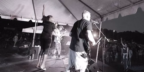 Groove at Levi's On The Lake in Guntersville