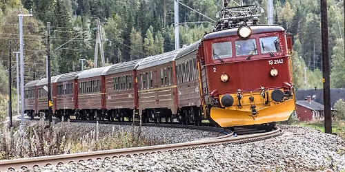 Bli med St\u00e5lvogntoget Nordmarka rundt!